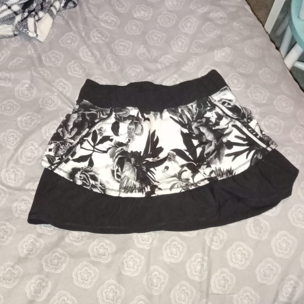 Lululemon Skirt 🍋